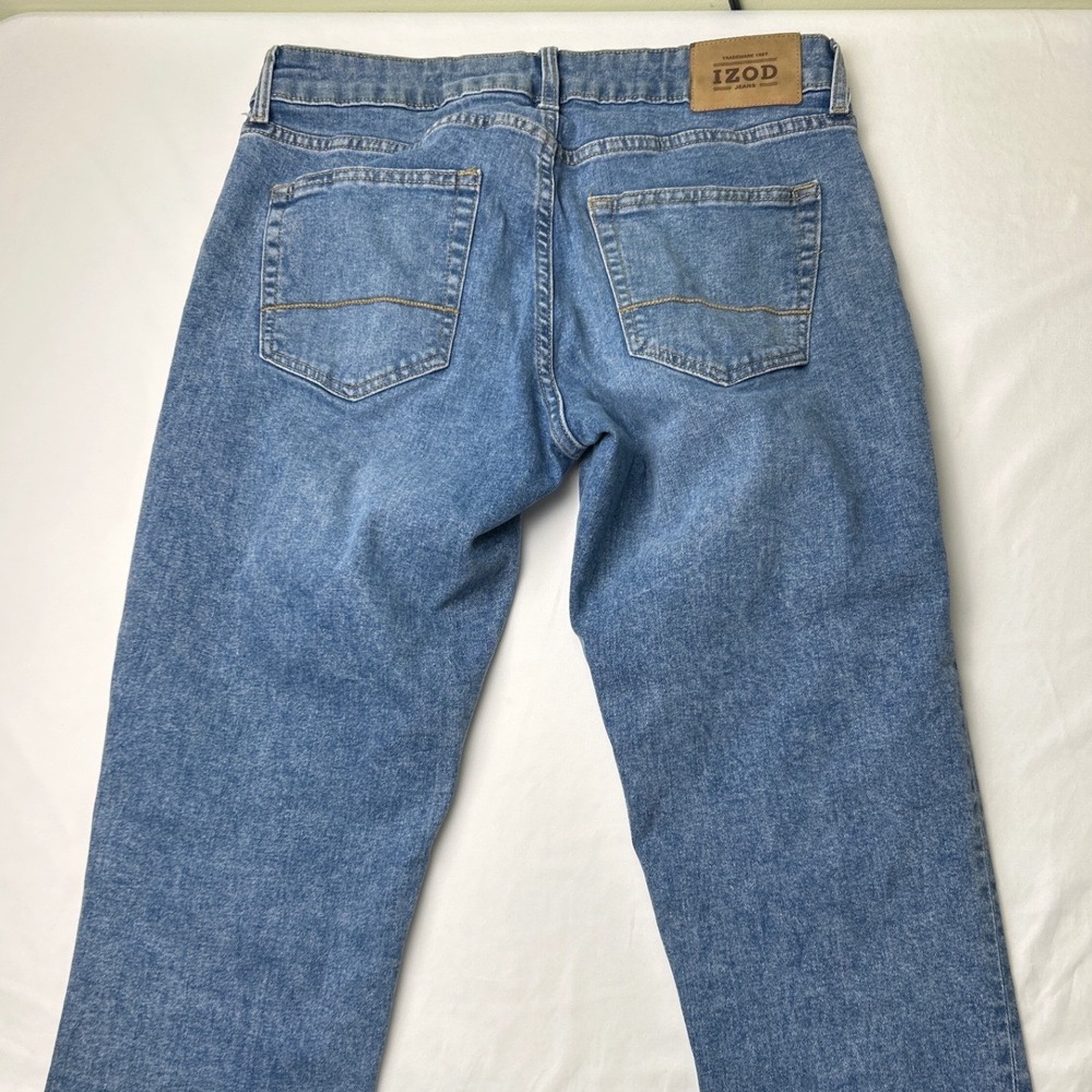 IZOD Mens Saltwater Jeans Blue Size 32x32 Straight Fit Medium Wash Denim Stretch - Picture 3 of 11